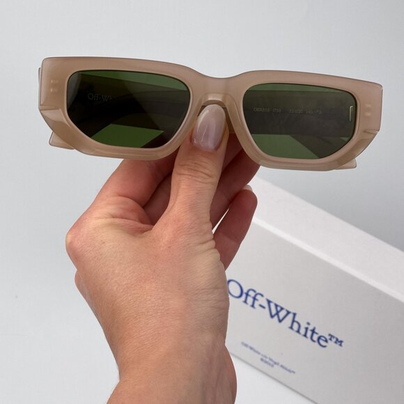 Off-White GREELEY Sunglasses – Beige Frame Green Lenses | Model OERII115 1755 main image 4